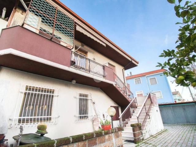 Villa in vendita a Città Sant'Angelo PE