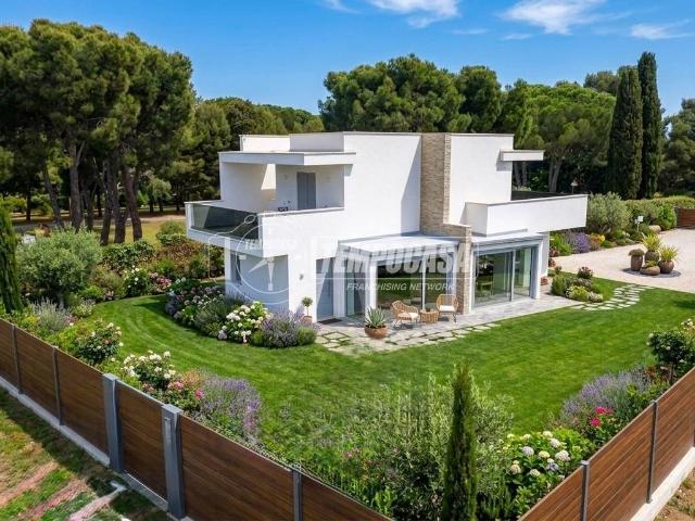 Villa in vendita a Civitanova Marche MC