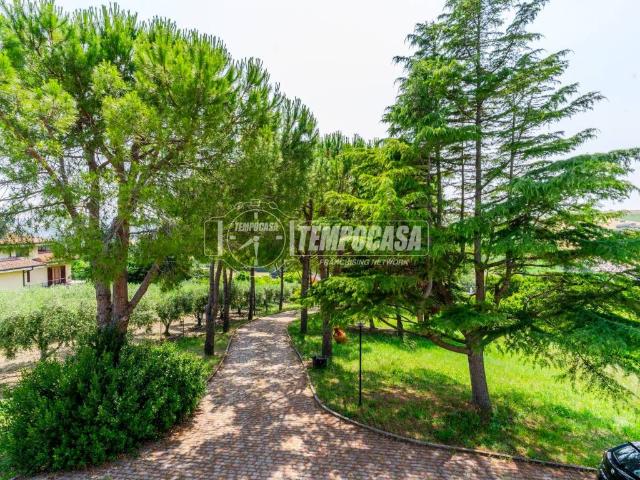 Villa in vendita a Civitanova Marche MC