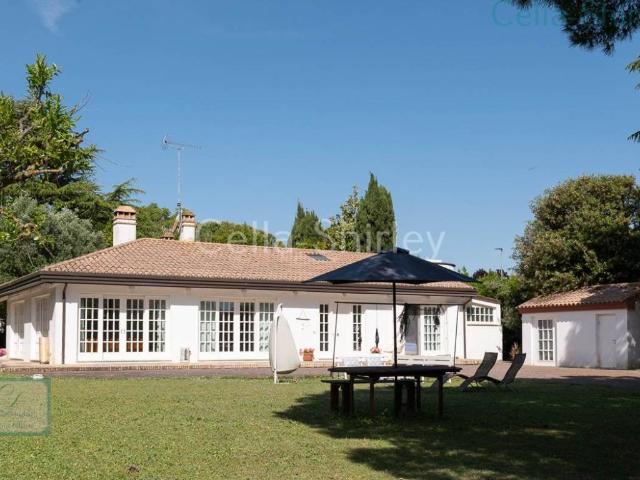 Villa in vendita a Civitanova Marche MC