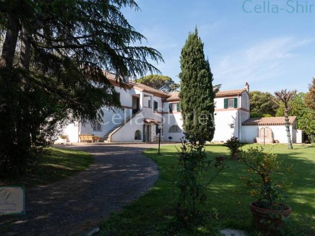 Villa in vendita a Civitanova Marche MC