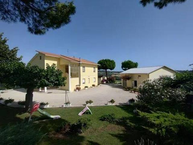 Villa in vendita a Civitanova Marche MC