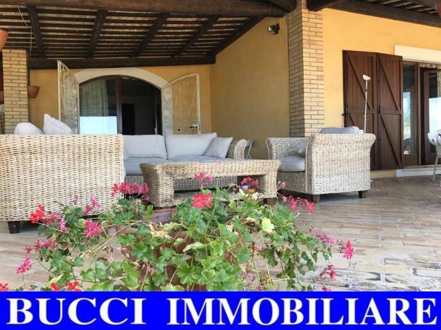 Villa in vendita a Civitaquana PE