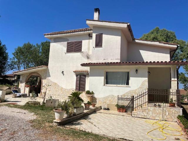 Villa in vendita a Civitavecchia RM