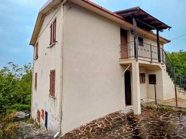 Villa in vendita a Civitella Del Tronto