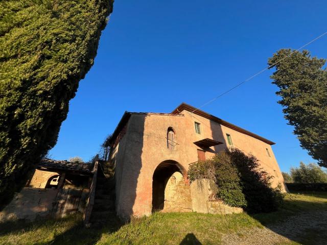 VILLA in VENDITA a CIVITELLA IN VAL DI CHIANA Ciggiano di 11 vani