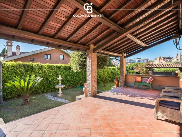 Villa in vendita a Ciampino RM