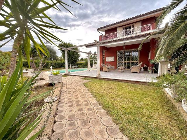 Villa in vendita a Ciampino RM