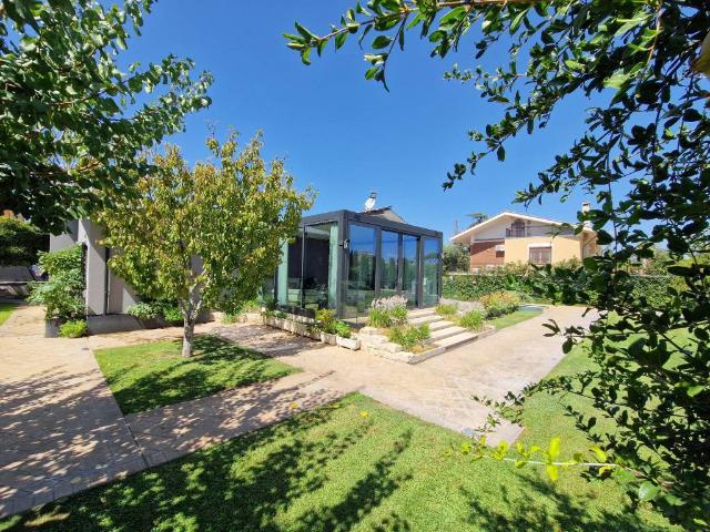 Villa in vendita a Ciampino RM