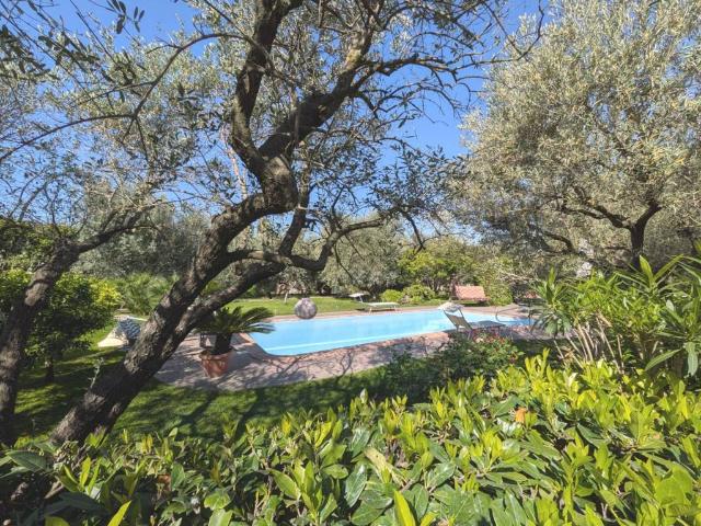 Villa in vendita a Ciampino RM