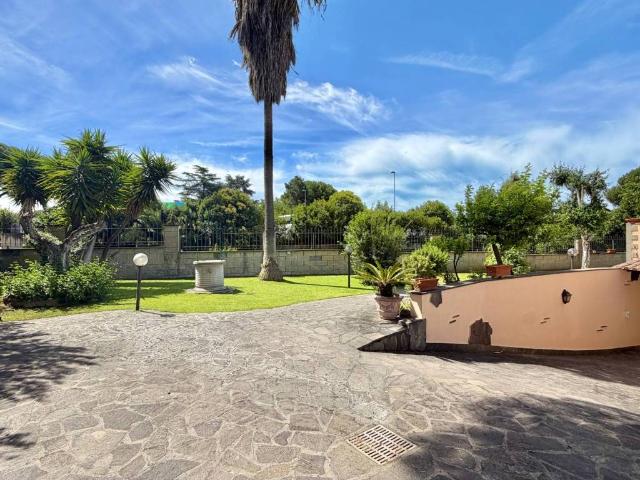 Villa in vendita a Ciampino RM