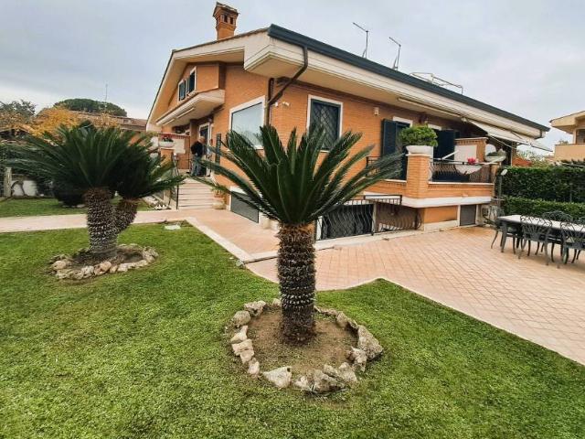 Villa in vendita a Ciampino RM