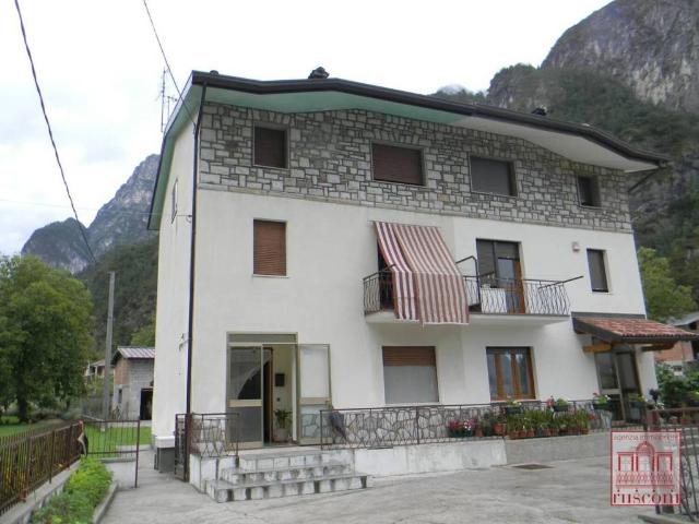 Villa in vendita a Cimolais PN