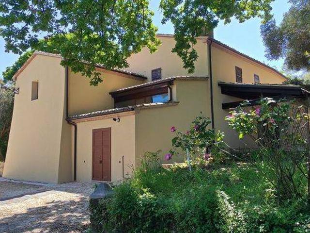 Villa in vendita a Cingoli MC