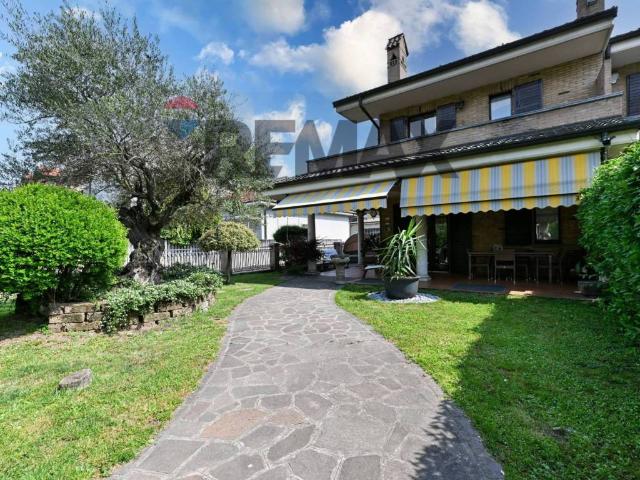 Villa in vendita a Cinisello Balsamo MI