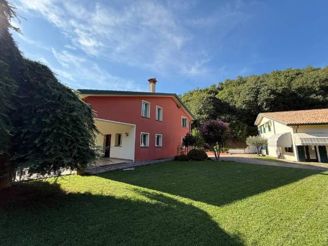 Villa in vendita a Cinto Euganeo PD
