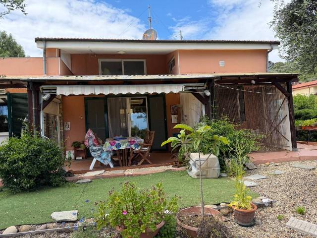 Villa in vendita a Cipressa IM