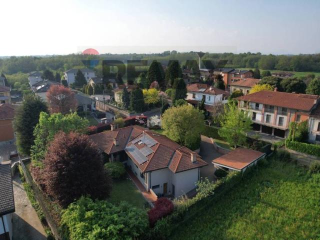 Villa in vendita a Cirimido CO