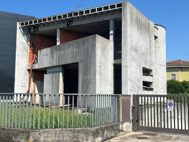 Villa in vendita a Cisano Bergamasco BG
