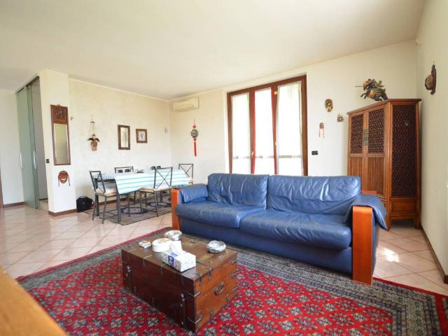 Villa in vendita a Ciserano BG