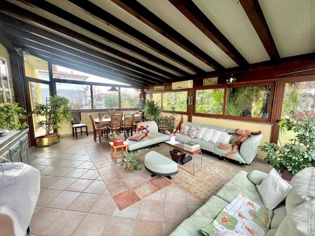 Villa in vendita a Cislago VA