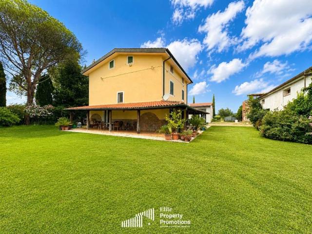 Villa in vendita a Cisterna di Latina LT