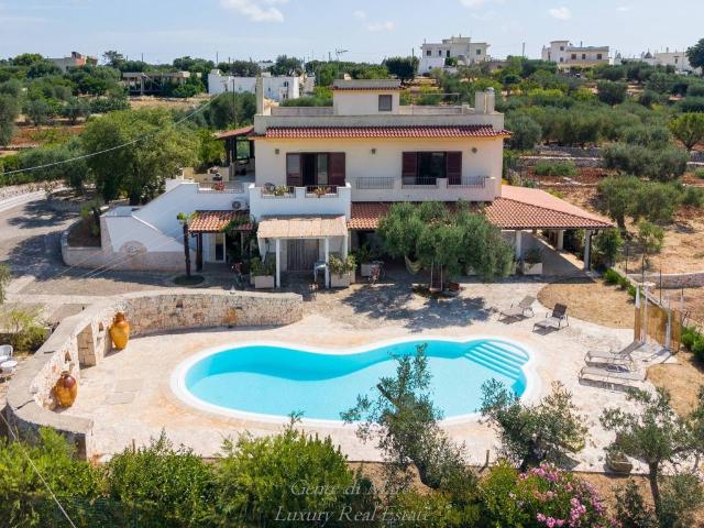 Villa in vendita a Cisternino BR