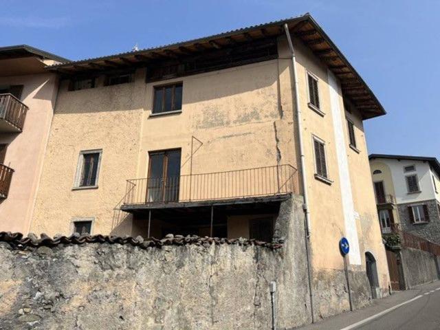 Villa in vendita a Clusone BG