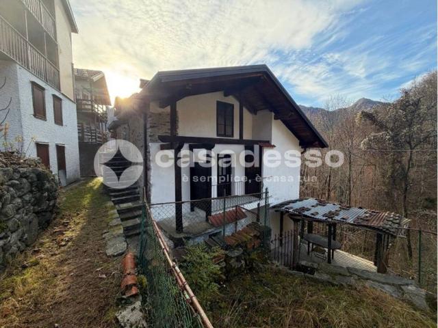 Villa in vendita a Cravagliana VC