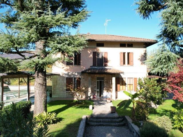 Villa in vendita a Credaro BG