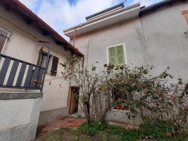 Villa in vendita a Cremolino AL