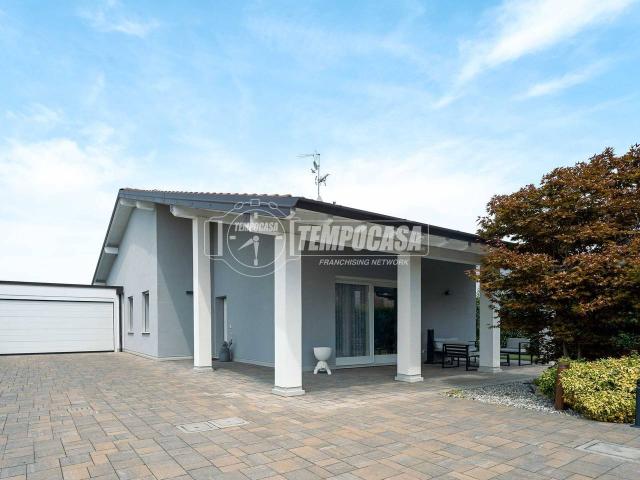 Villa in vendita a Cremona