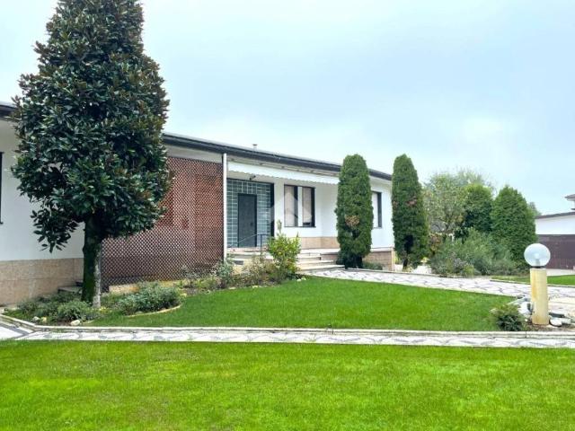 Villa in vendita a Cremona CR