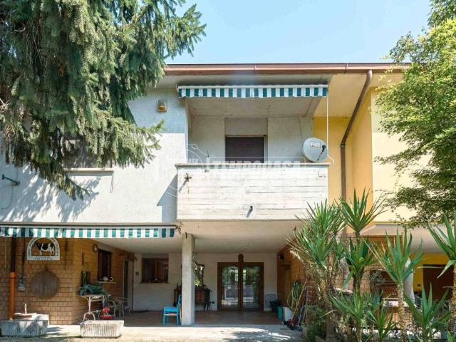 Villa in vendita a Cremona CR