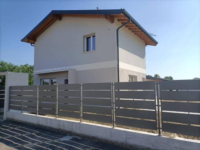 Villa in vendita a Crema CR