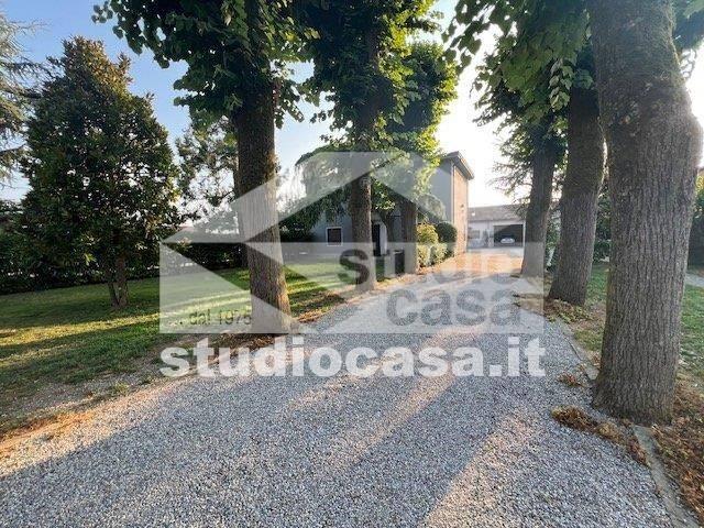 Villa in vendita a Crema CR
