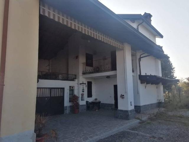 Villa in vendita a Crespiatica LO