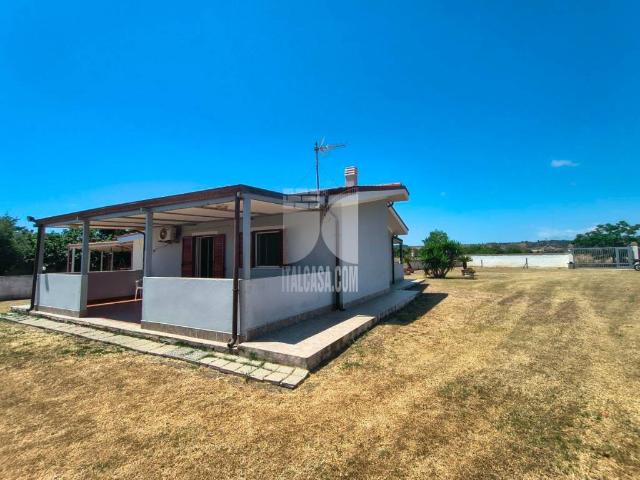 Villa in vendita a Crotone KR