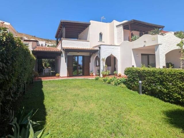 Villa in vendita a Crotone KR