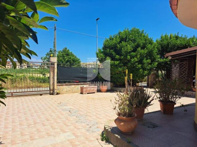Villa in vendita a Crotone KR