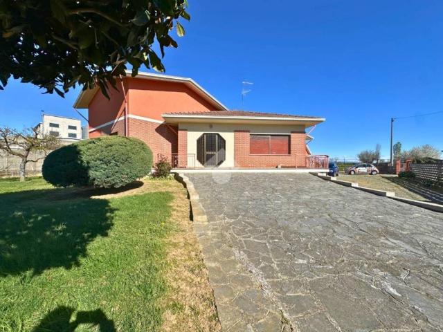 Villa in vendita a Crova VC
