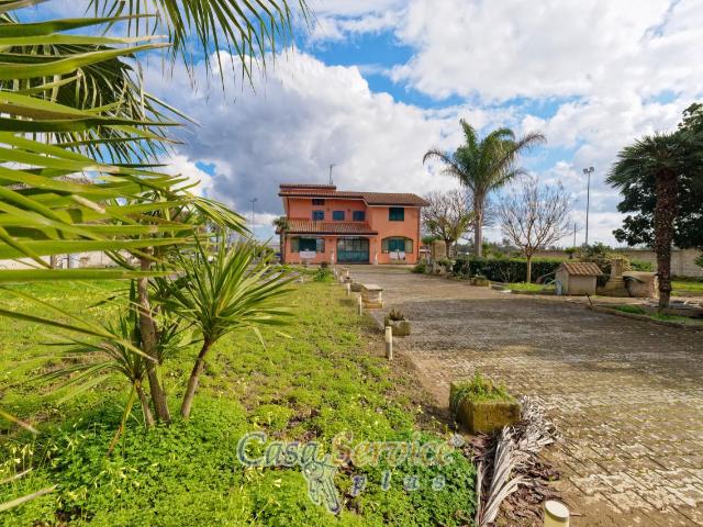 Villa in vendita a Cutrofiano