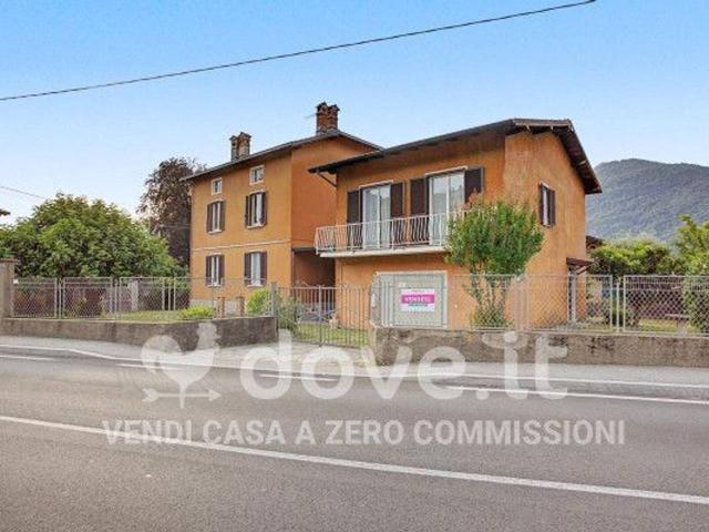 Villa in vendita a Cuvio