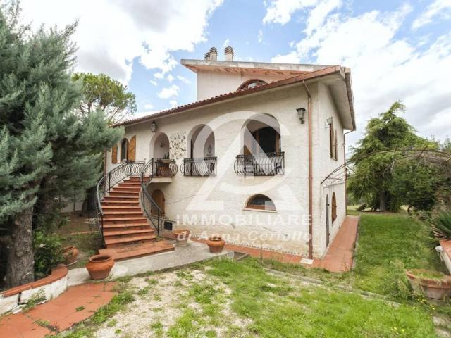 Villa in vendita a Cugnoli PE