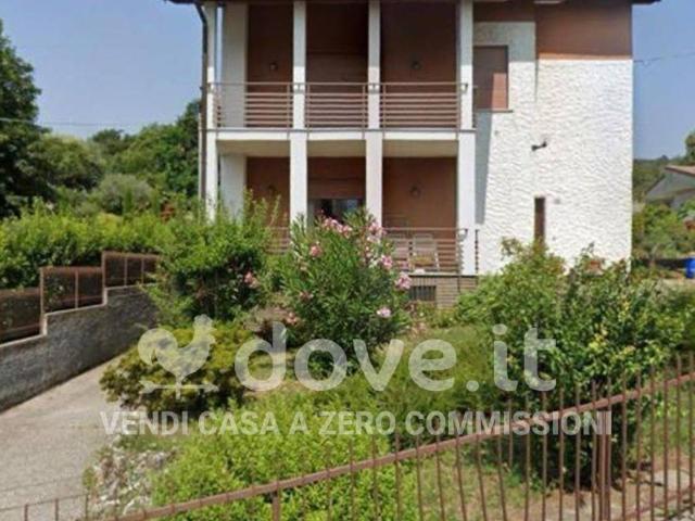 Villa in vendita a Cunardo VA