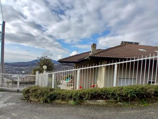 Villa in vendita a Cuorgnè