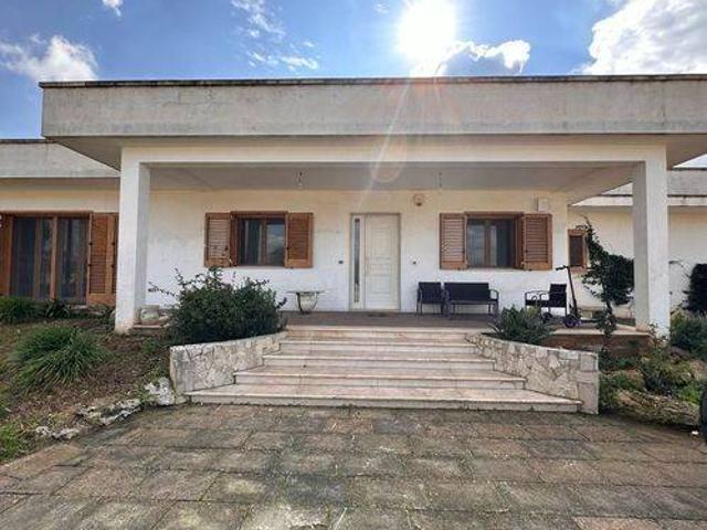 Villa in vendita a Cursi LE