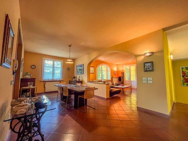 Villa in vendita a Curtatone MN
