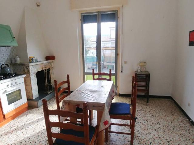 Villa in vendita a Ameglia SP