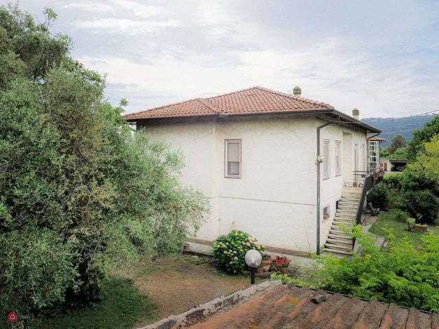 Villa in vendita a Ameglia SP